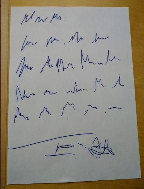 Mensaje a un médico de sus vecinos